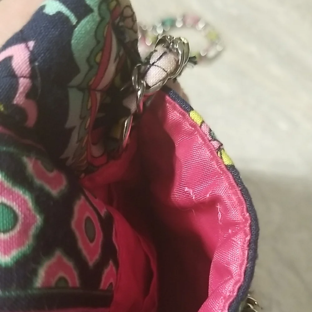 Vera Bradley Pink Quilted Bag With Beautiful Chain Strap - Picture 8 of 8